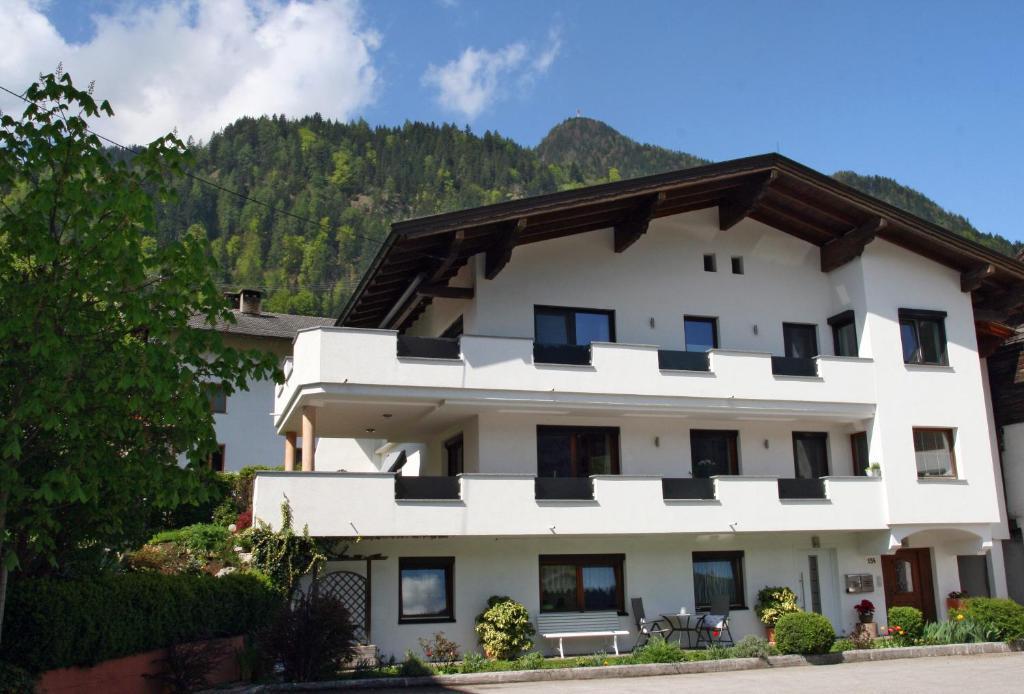 Ferienwohnung Kreidl Schlitters Exterior foto